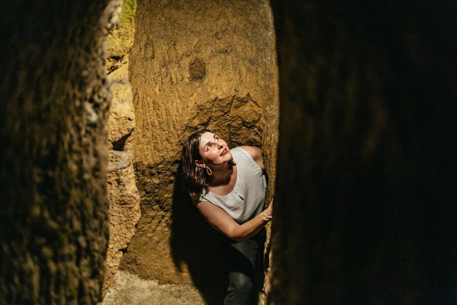 Naples: Spanish Quarters Underground Guided Tour - A compact tour with a worthwhile price