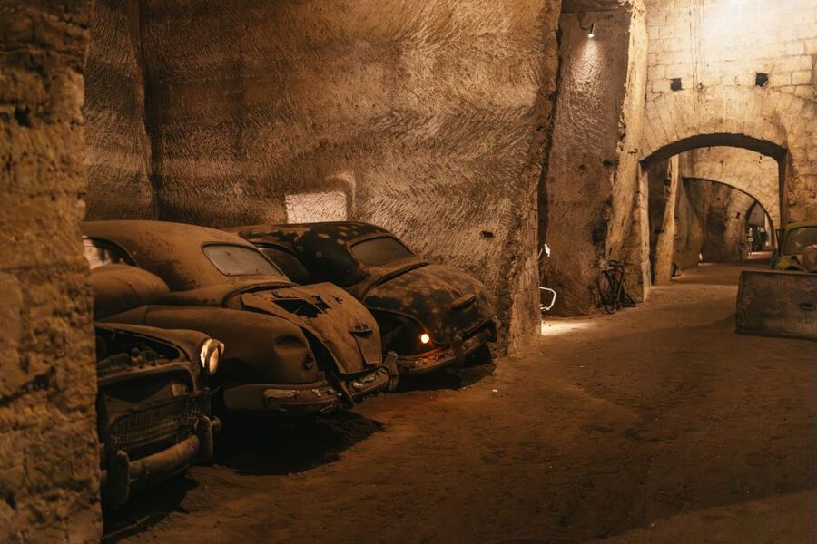 Naples: The Bourbon Tunnel Guided Tour with Entrance Ticket - The Bourbon Tunnel and its unfinished purpose