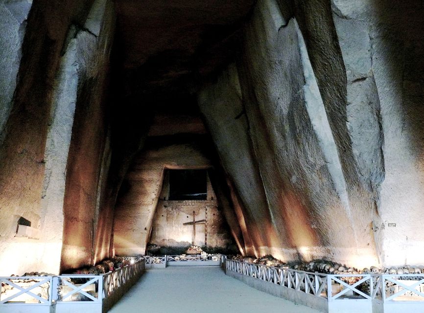 Naples: The Holy Mile 3-Hour Guided Tour - Walking through Sanità, where the tour becomes local