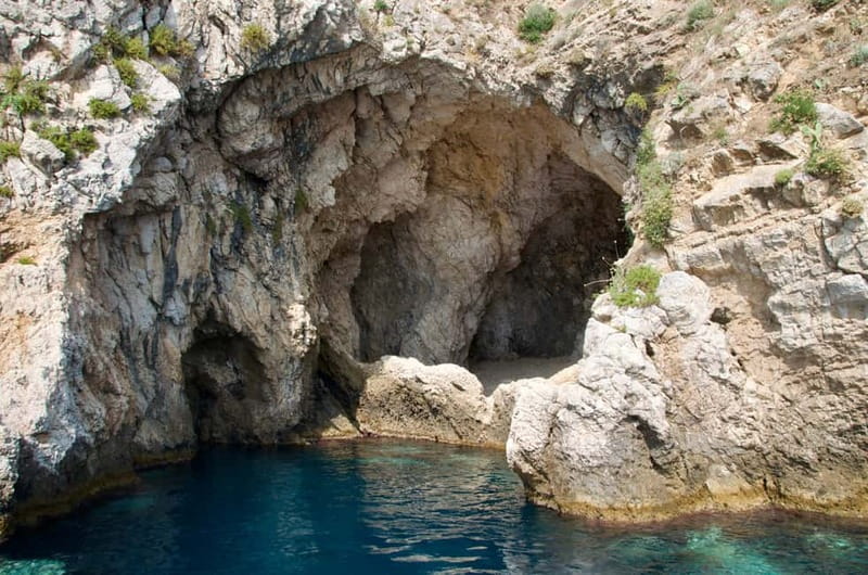 Naxos: Taormina Boat Tour with Snorkeling and Prosecco - Why see Taormina from the water?