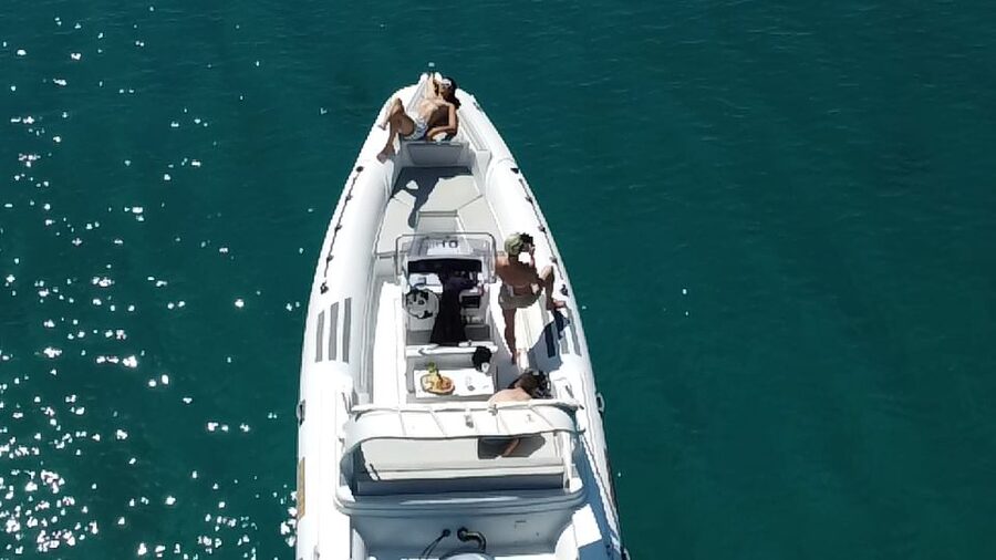 Olbia: Boat tour to watch Dolphins and snorkeling - Who should book this boat trip