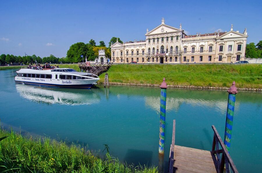 Padua to Venice Boat Cruise of the Brenta Riviera - Locks, bridges, and the river between the villas