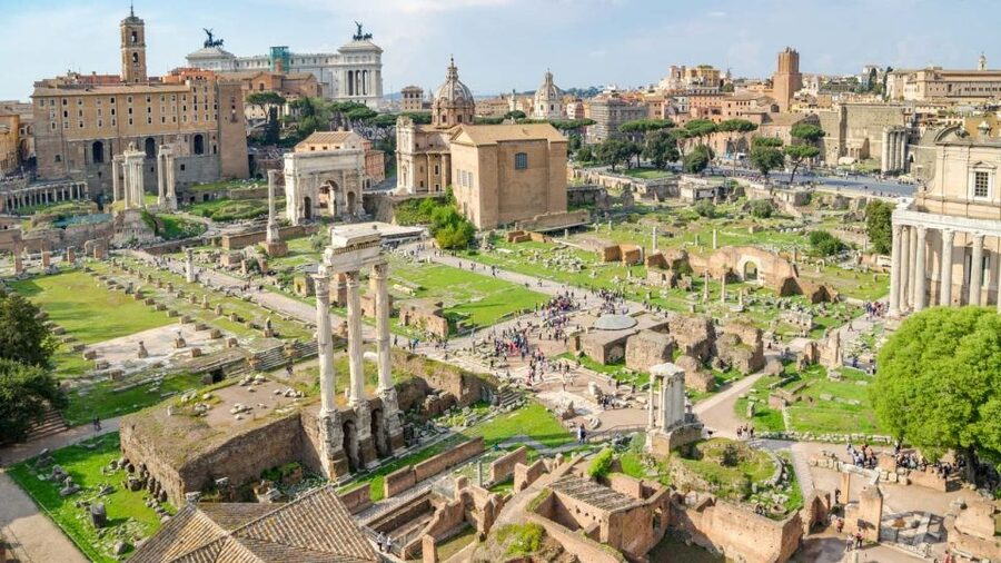 Palatine Hill and Roman Forum Tour with Fast-Track Entrance - Walking the Sacred Way