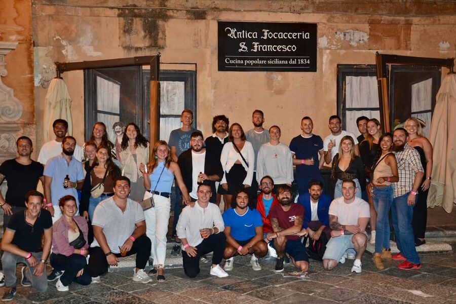 Palermo: Guided Bar Crawl with Shots and Discounts on Drinks - Who will enjoy this most