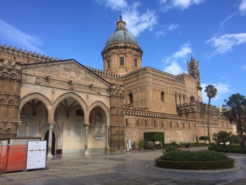 Palermo: Markets and Monuments City Center Walking Tour - Fabrizio’s guiding style