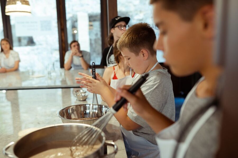 Palermo: Pizza and Gelato Cooking Class with Dinner and Wine - Practical details that can affect your choice