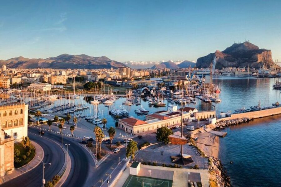 Palermo: Private Custom Walking Tour with Local Guide - Choosing between two hours and eight