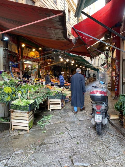 Palermo: Street Food Walking Tour with Local Guide & Tasting - Walking past Palermo’s major sights