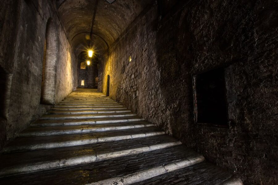 Perugia: Old Town Walking Tour, Piazza IV Novembre - Key points to know before booking