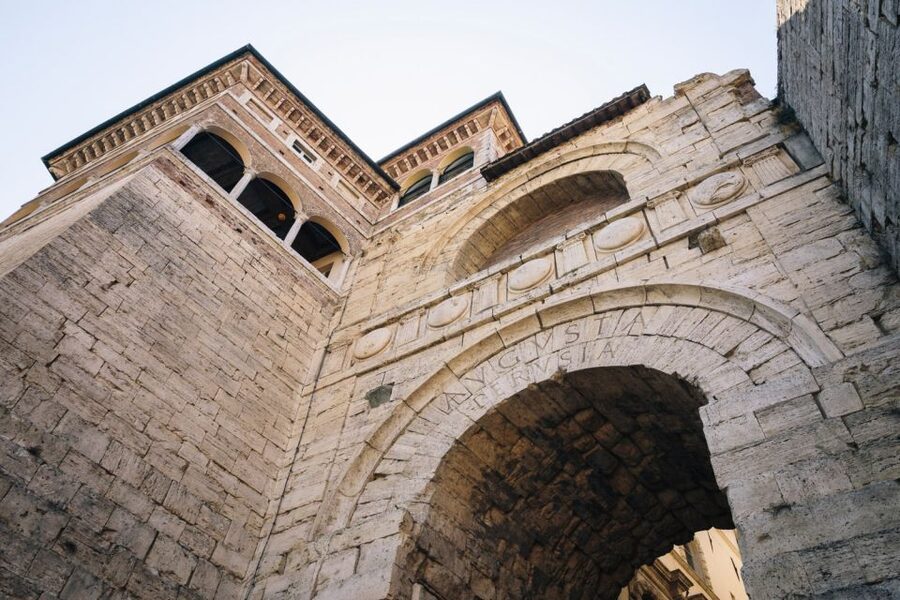 Perugia: Old Town Walking Tour, Piazza IV Novembre - Practical tips for a smoother walk