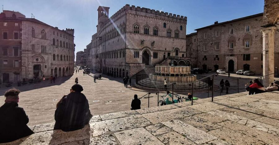 Perugia: Old Town Walking Tour, Piazza IV Novembre - Is $35 a fair price for this Perugia walk?