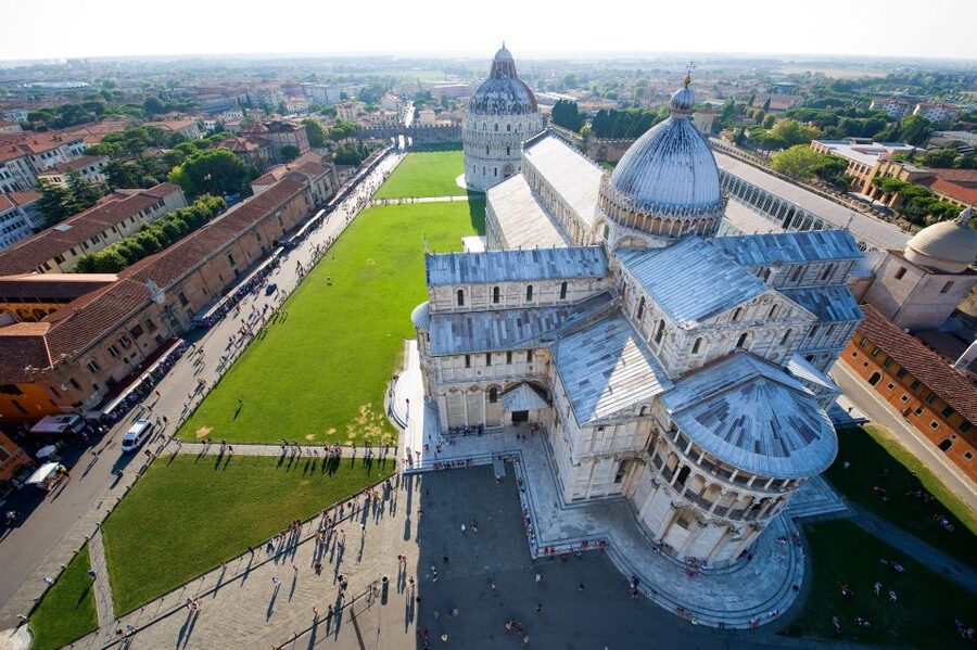 Pisa: Guided Walking Tour with Optional Leaning Tower Ticket - Key points at a glance