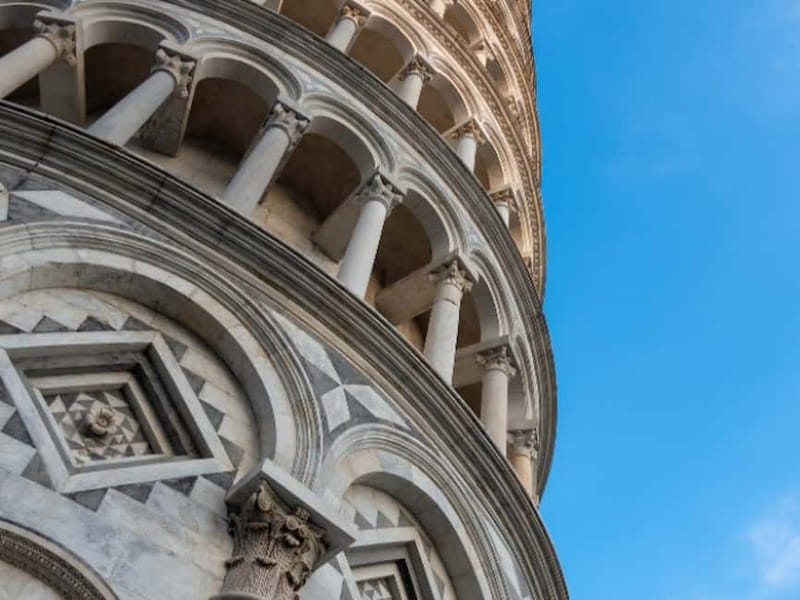 Pisa: Leaning Tower & Cathedral Tickets with Timed Entry - Inside the 12th-century tower