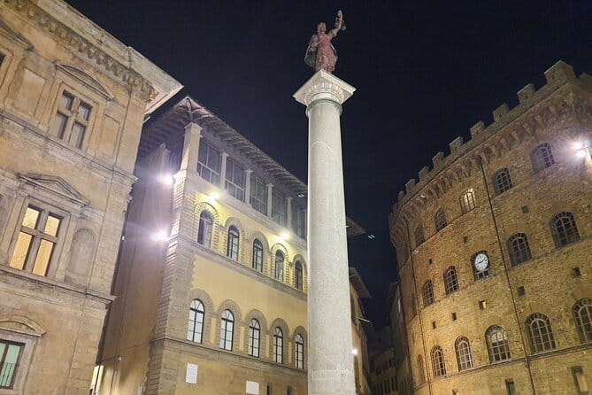 Pitti Palace, Palatina Gallery and the Medici: Arts and Power in Florence. - The Rooms Are Part of the Art