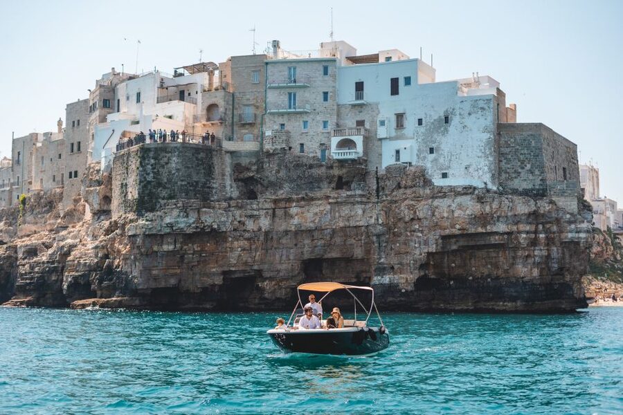 Polignano a Mare: Boat Cruise to Scenic Caves with Prosecco - Leaving Cala Ponte Marina for the Adriatic
