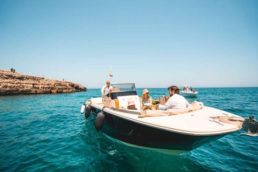 Polignano a Mare: Boat Cruise to Scenic Caves with Prosecco - The final coves and the ride back