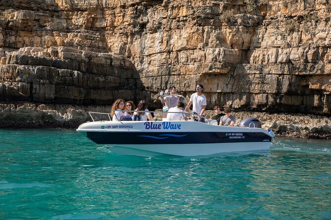 Polignano a Mare: Boat Tour of the Caves - Small Group - The swim stop, prosecco, and snacks