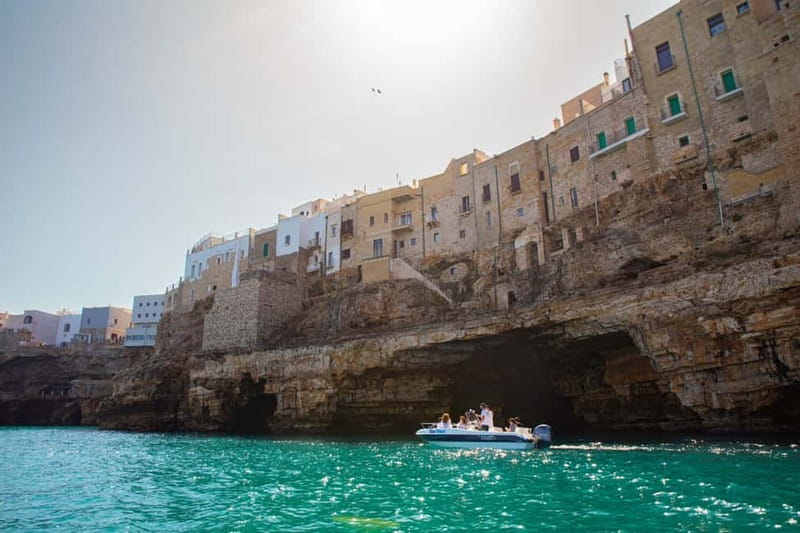 Polignano a Mare: Boat Tour with Prosecco and Snacks - Prosecco, Taralli, and the Apulian Touch
