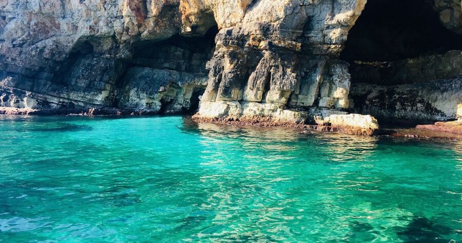 Polignano a Mare: Boat Trip, Swim & Cave with Aperitif - The Dorino boat and the first part of the route