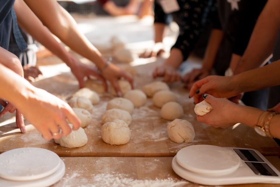 Polignano a Mare: Pasta Making Cooking Class with Drink - The Teachers Make the Difference