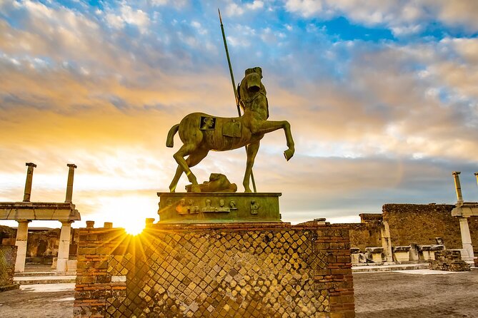 Pompeii, Amalfi Coast and Positano Day Trip from Rome - Pompeii: two hours among Roman streets