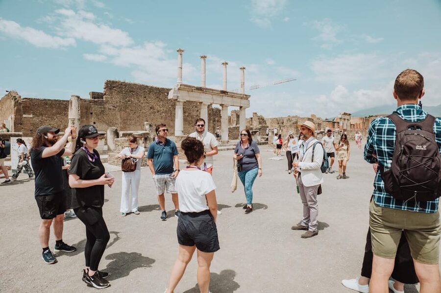 Pompeii: Entry Ticket and Guided Tour with an Archaeologist - Key points to know before booking