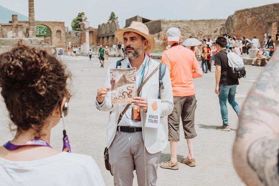 Pompeii: Entry Ticket and Guided Tour with an Archaeologist - Temple of Apollo and the Forum