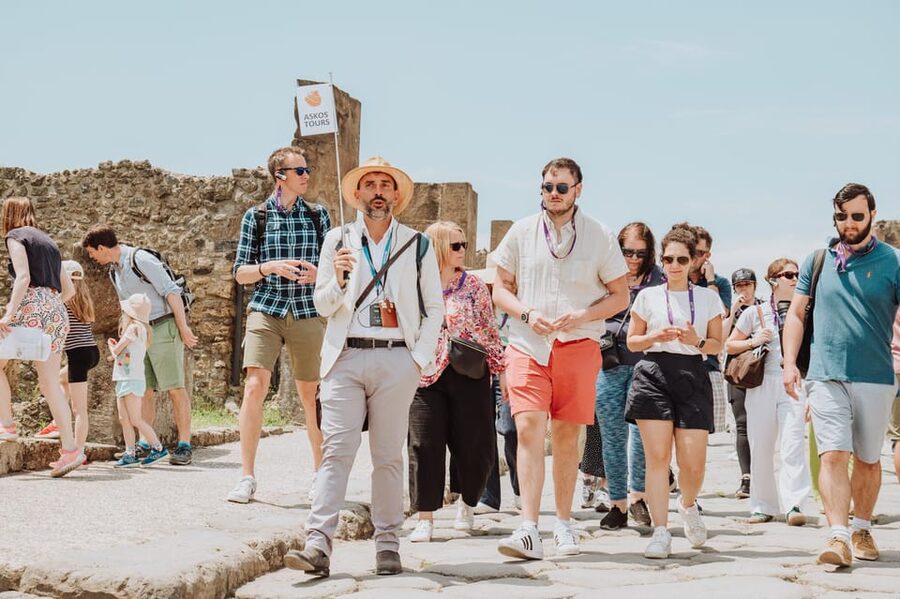 Pompeii: Entry Ticket and Guided Tour with an Archaeologist - Starting at Porta Marina and the city gate