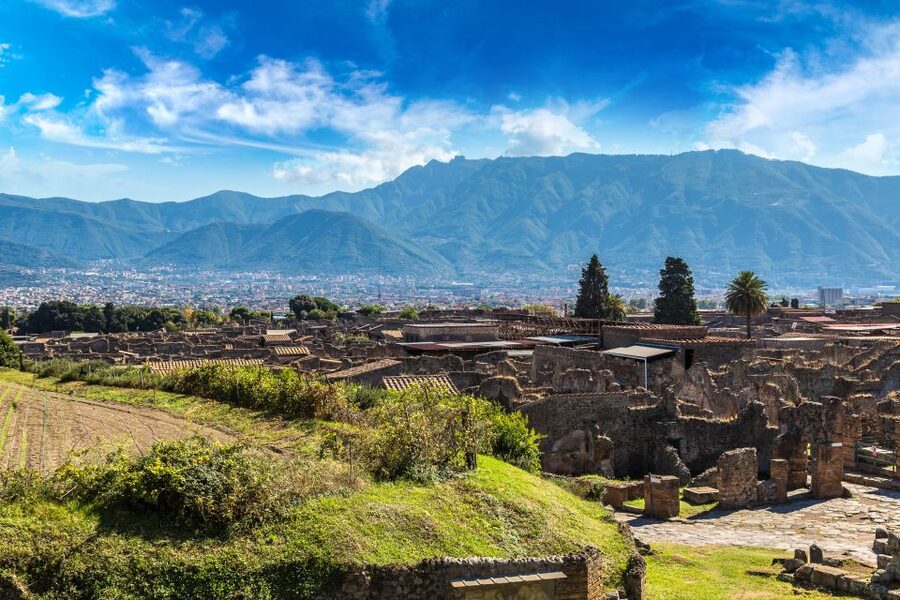 Pompeii: Entry Ticket with Optional Audio Guide - The ancient streets and ordinary Roman life