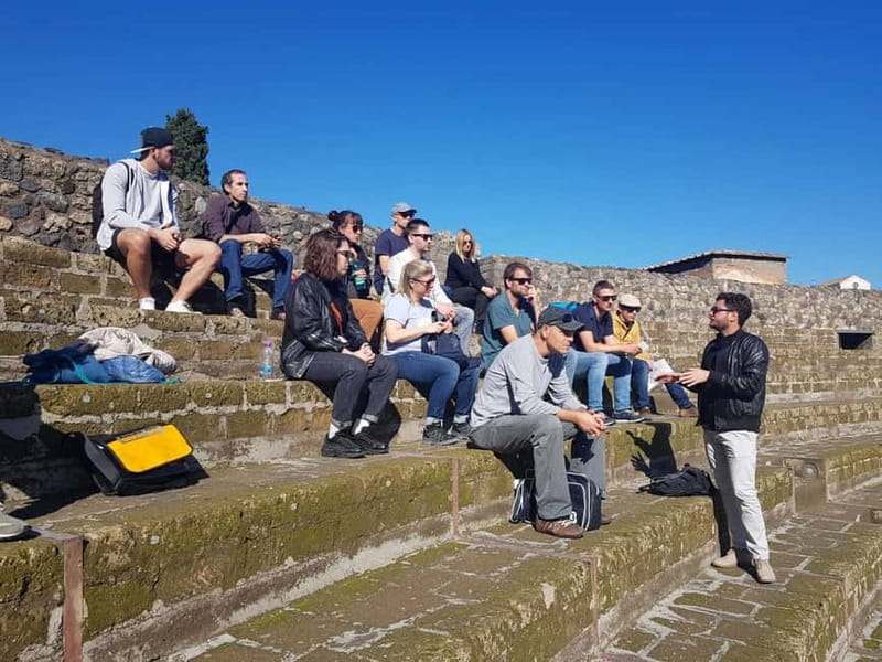 Pompeii: Exclusive Tour with Archaeologist and Entry Tickets - Houses where decoration tells the story