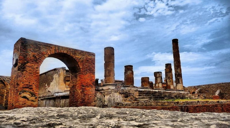 Pompeii: Group Tour with an Archeologist Guide - Key points to know before you book