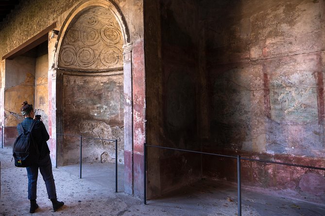 Pompeii & Mt.Vesuvius Day Tour from Naples with Pizza Lunch - Pickup, group size, and return timing