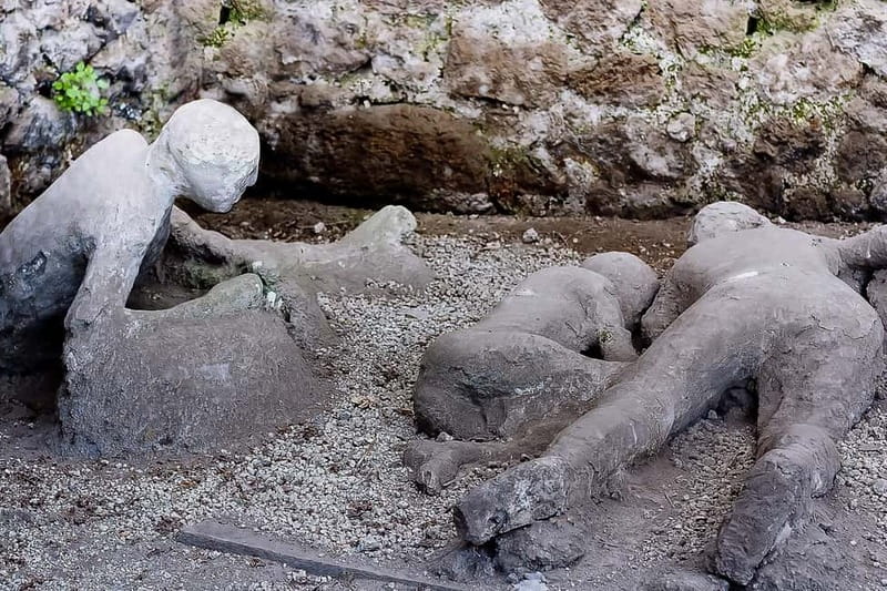 Pompeii Ruins Private Tour with Optional Skip-the-Line Entry - Two hours inside a very large archaeological site