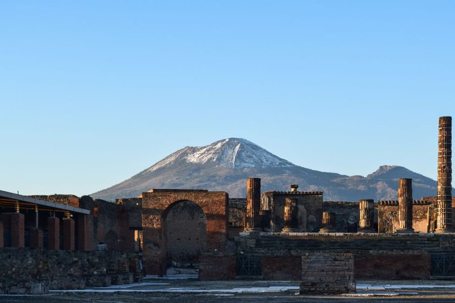 Pompeii: Skip-the-Line Entrance Ticket with Audio Guide - Collecting the ticket above the train station