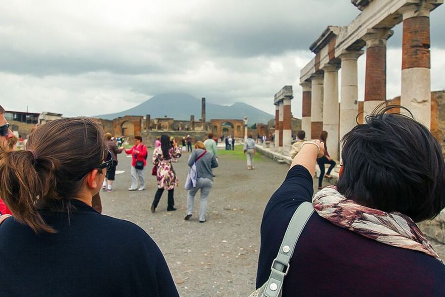 Pompeii: Skip-the-Line Guided Tour with Expert Archaeologist - Recent excavations and a changing route
