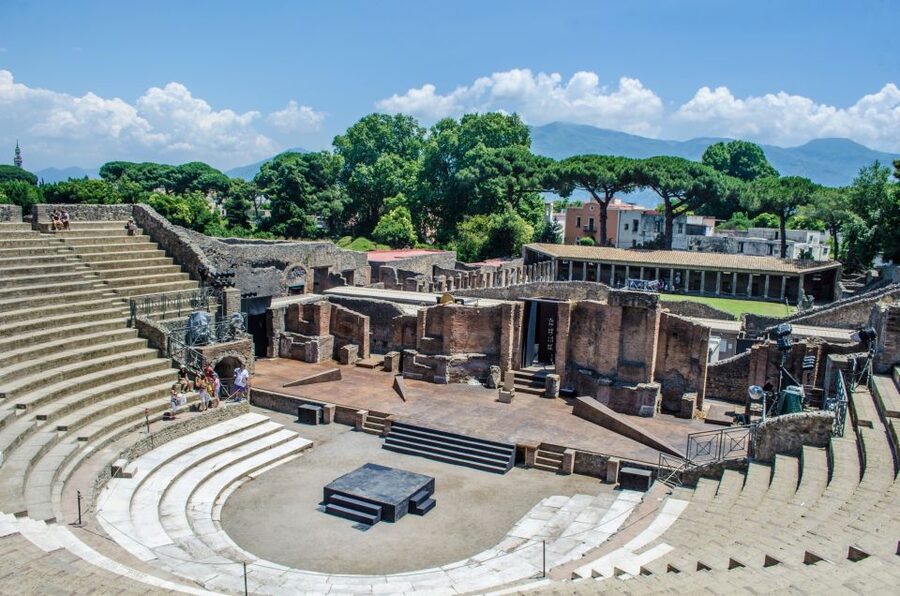 Pompeii: Skip-the-line-Ticket and Guided Tour - Why a guide helps at Pompeii