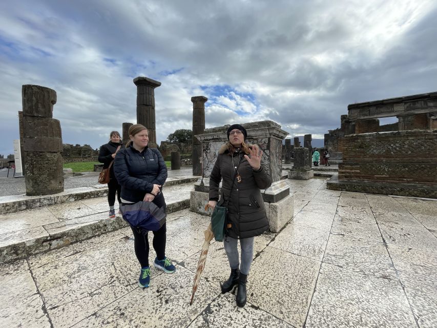 Pompeii: Small-Group Guided Tour with Skip-the-Line Ticket - House of the Faun and the private side of Pompeii