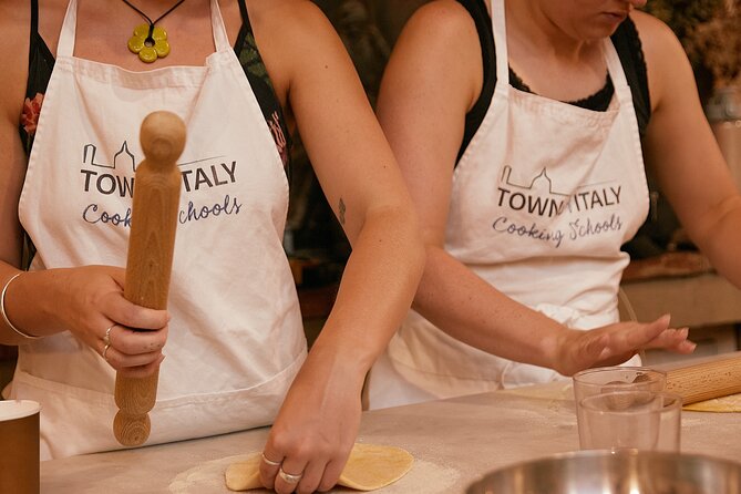 Premium Pasta and Gelato Cooking Class in Florence - Should you book it?