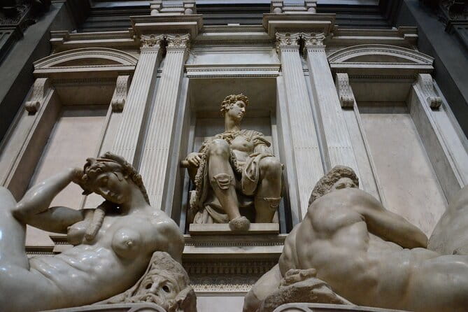 Private Florence Tour by Golf Cart ETukTuk with Audio Guide - Why Piazzale Michelangelo changes the value