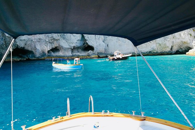 Private Island of Capri by Boat - Two hours or three hours?