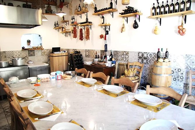 Private / Small Group at "Quanto Basta" School in Sorrento center - Tiramisu and the meal you made yourself
