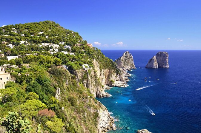 Private tour in a typical Capri boat - Why Capri makes more sense from a small boat