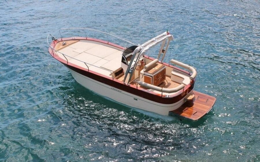 Procida: Boat Tour with Swimming Stops and Underwater Photos - From Marina Grande to Palazzo d’Avalos