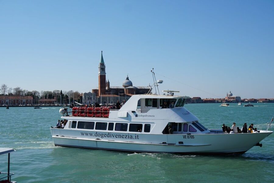 Punta Sabbioni: Murano, Burano & Torcello Guided Boat Tour - The return cruise and the real pace of the day