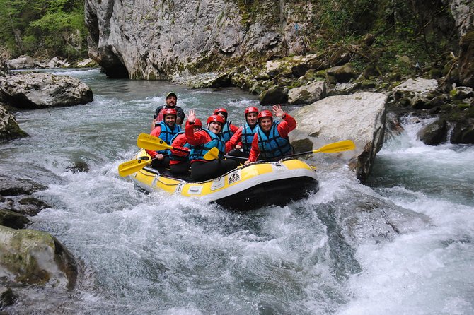 Rafting "Canyon" - Key points about the Lao River rafting trip