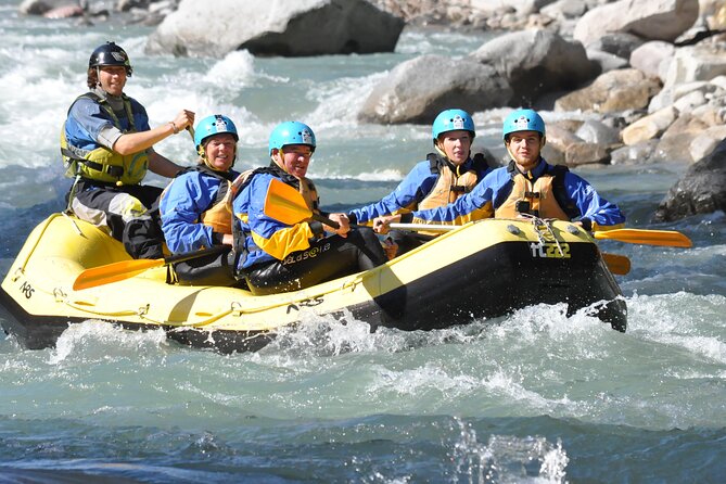 Rafting Extra - Learning the basics before the river run