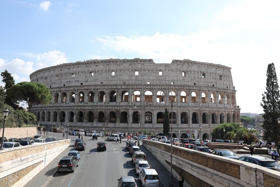 Rome: 1-Hour Fast Colosseum Tour - The price and what you receive