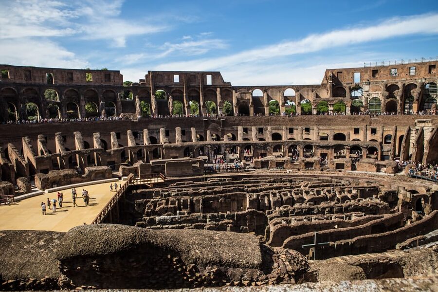 Rome: 1-Hour Fast Colosseum Tour - Heat, crowds, and walking conditions