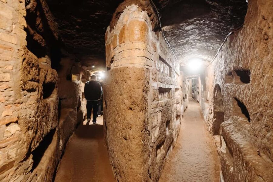 Rome: Appian Way, Aqueducts, and Catacombs Tour - Walking the Appian Way for 25 Minutes