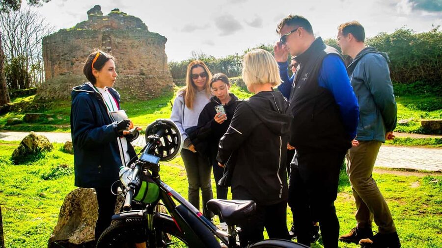 Rome: Appian Way Aqueducts Bike Tour (UPG Catacombs & Lunch) - Aqueduct Park is the visual highlight